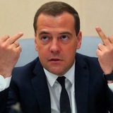 реальная телка печатает…