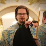 Священник Артемий