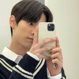 Woo Kyungjun! ... <♥️>