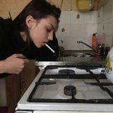 вишнёвые сигареты.