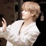 Taehyung & Taehyun.