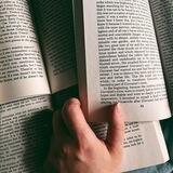 Книги и кадры