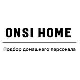 Женщина управляет