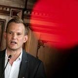 Rote Punkte, Schatten und Schlüssellöcher