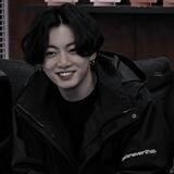 Jungkook's future wife 😚