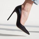 NIKIHEELS