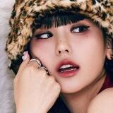 hwang yeji.