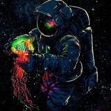 آدم فضایی🛸