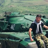 Азат Адамян