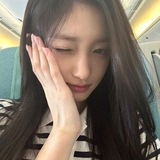 Lee Leeseo.