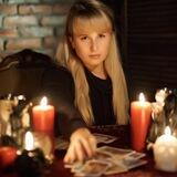 Гадания на картах Таро, обряды на любовь и бизнес