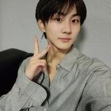 Jungwon.