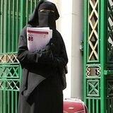 طالبة منتقبة 🎓🎀