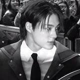 Lee jeno @لي جينو