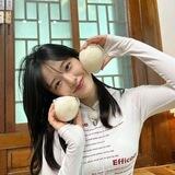 @ yujin ahn