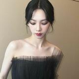 dainty