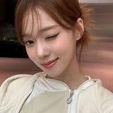 pretty, @.gadisf ! ♡