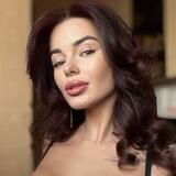 Бикшаева несёт