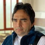 خیاطی و پارچه فروشی امید