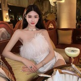 广州车模林允儿的课室