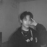 ﹙𝗧𝗥𝗜𝗖𝗞𝗬𝗠𝗔𝗡 : 🕷────叛逆的 ﹚ His body and mind have already been taken over by the evil personality inside | SINISTER ♟