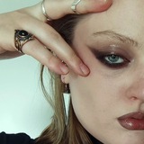 Una