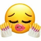 SLⱯY QUEENS