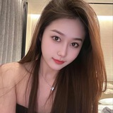坂田小琳00后丝足半裸抓龙筋