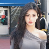 00后雅雯21岁（初海）