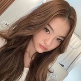 Ella.