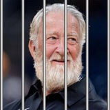 Life Imprisonment Stool Presidente