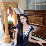 维维青春校园御姐女神🌸高冷细腰翘臀大长腿