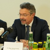 GEORG PRCHLIK 🔊 Et altera pars audiatur!