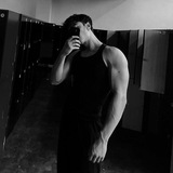 Boxer's, Gentle Dominant مهيمن لطيف.