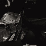GUN.