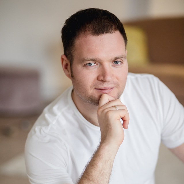 Вадим Санжаров