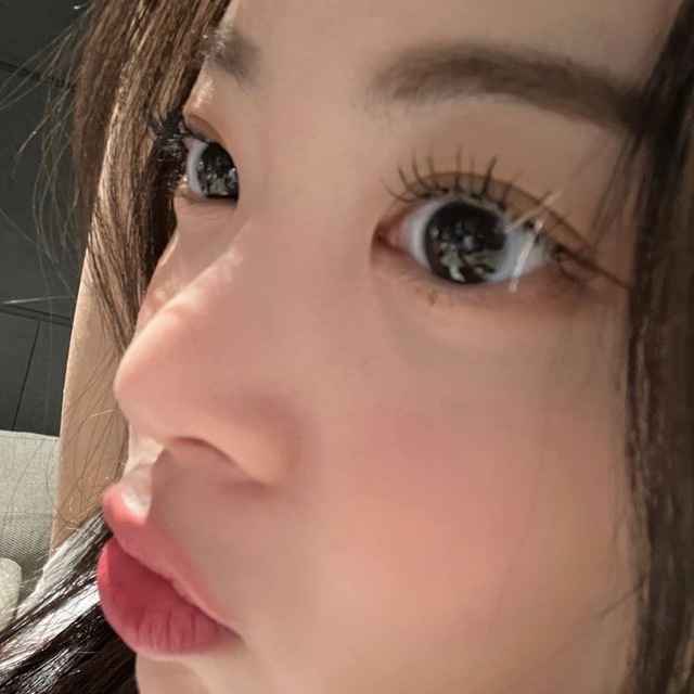 yuta's gf.