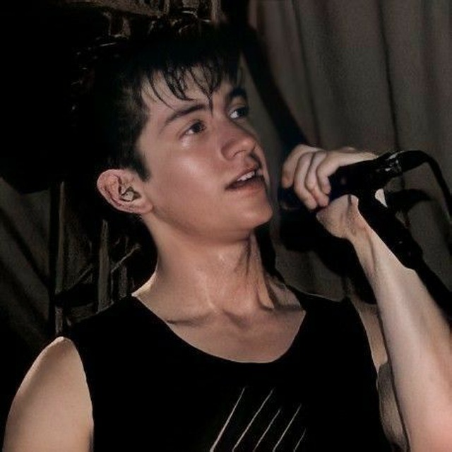 Loverruk's boyfriend, Movic.