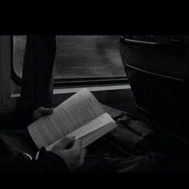 📚