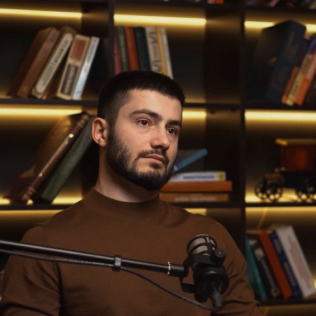 Ислам Магомедов