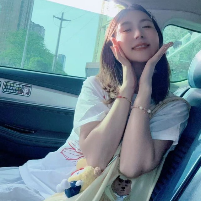 沁沁的双向机器人😄