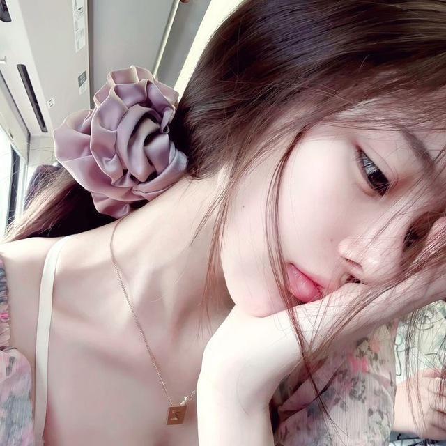 teensy — weensy, charm!