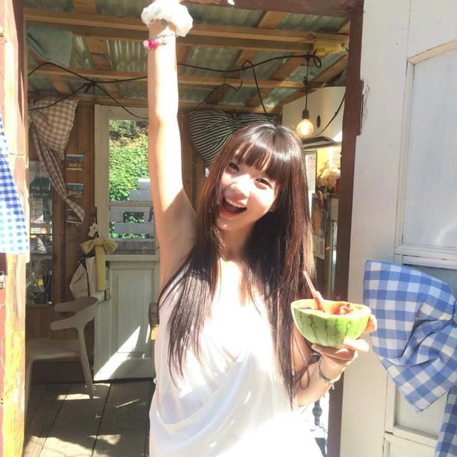 Val's >.<