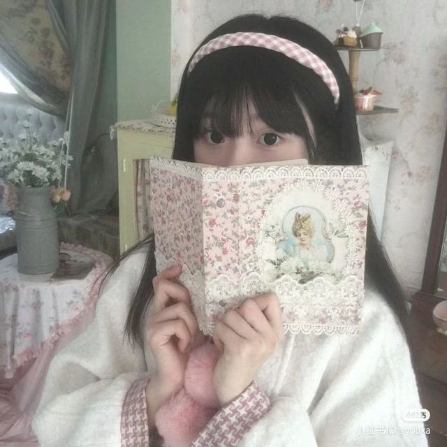 Lovelyz store