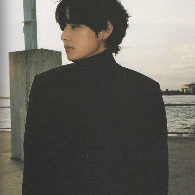 V