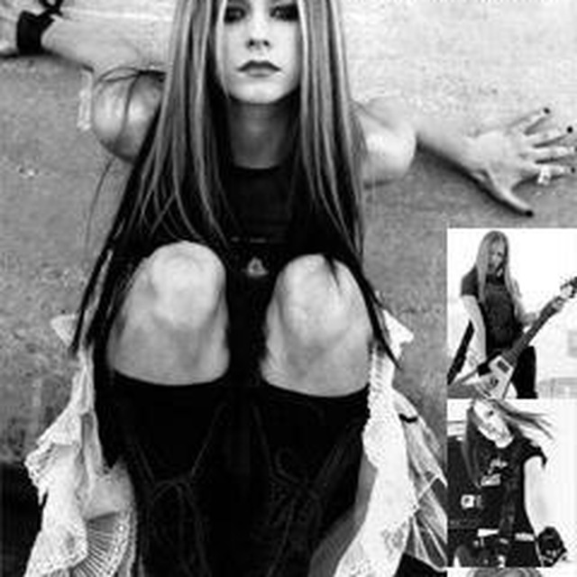 SKATERIEZ’S CALL CENTER.