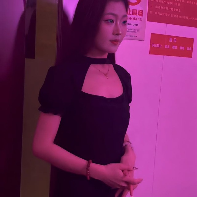 醉风荷机器人客服