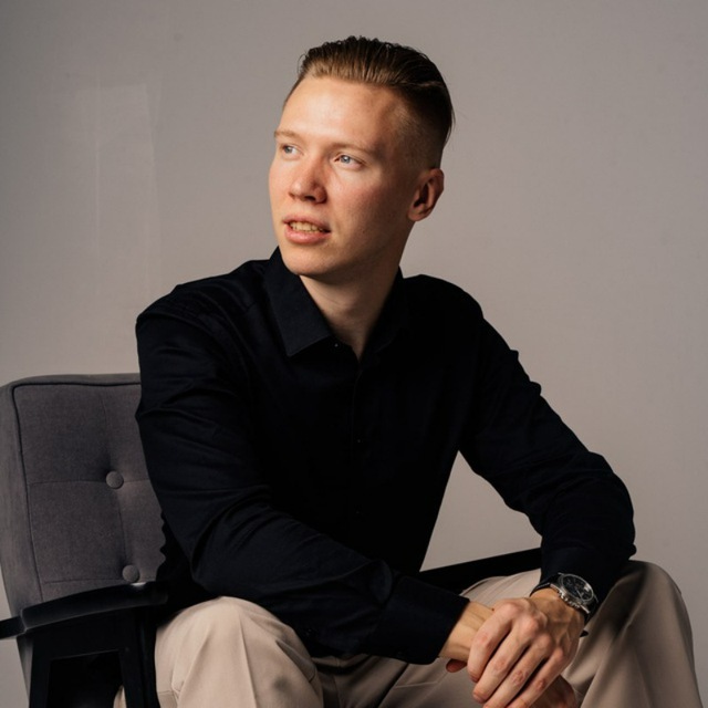 Евгений Попов