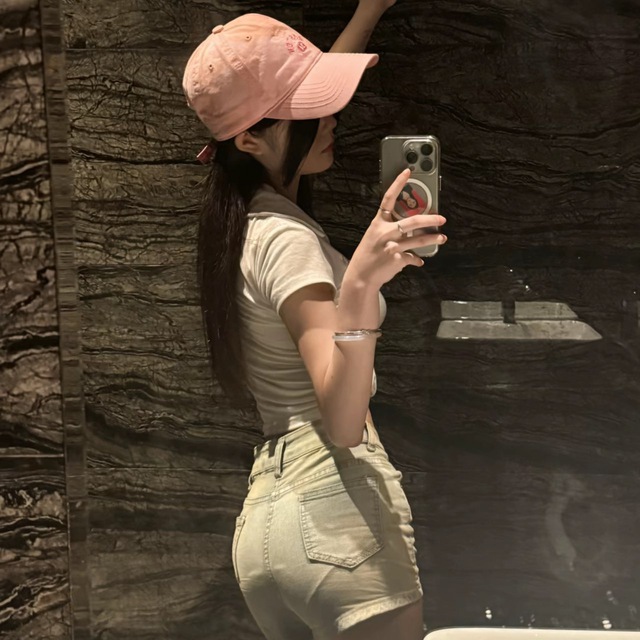 潇潇 小助理(🉑拍小视频)