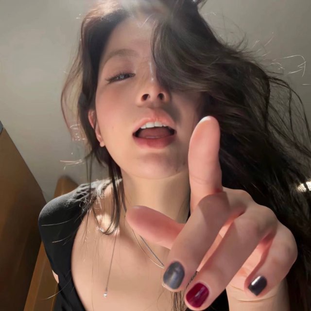 伯小莹双向机器人